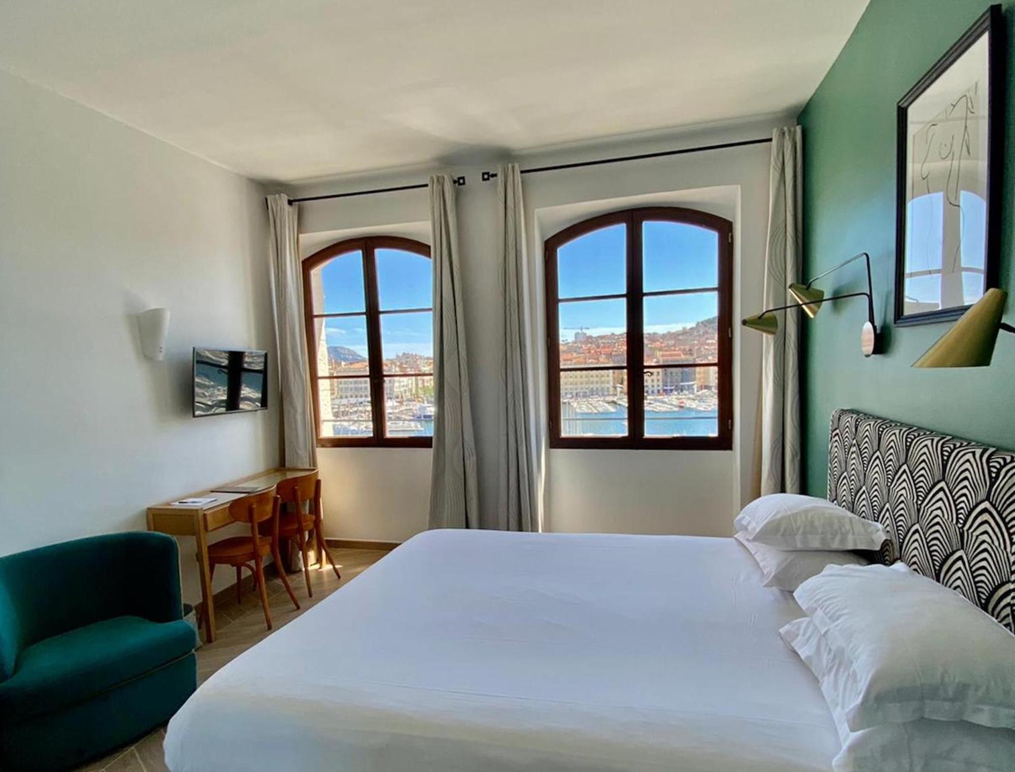 Hôtel Belle-vue Vieux-port 3*